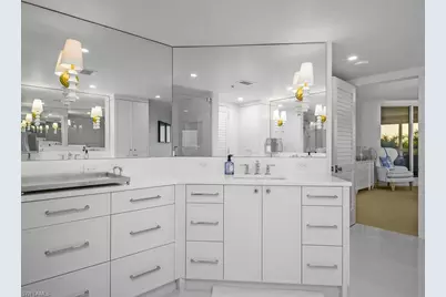 4021 Gulf Shore Blvd N #403, Naples, FL 34103 - Photo 23