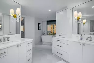 4021 Gulf Shore Blvd N, Naples, FL 34103 - Photo 25