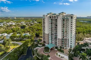455 Cove Tower Dr, Naples, FL 34110 - Photo 3