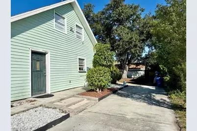 27673 Los Amigos Ln, Bonita Springs, FL 34135 - Photo 17