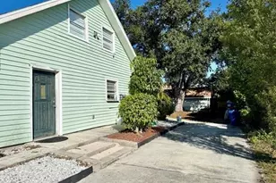 27673 Los Amigos Ln, Bonita Springs, FL 34135 - Photo 17