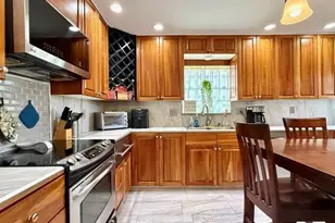 27673 Los Amigos Ln, Bonita Springs, FL 34135 - Photo 9