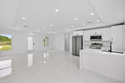 1108 Eauclaire St E, Lehigh Acres, FL 33974 - Photo 5