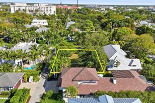 245 5th St N, Naples, FL 34102 - Photo 7