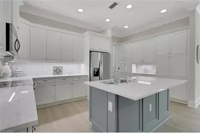 8861 Yucatan Ct, Naples, FL 34112 - Photo 9