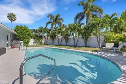1151 Jardin Dr, Naples, FL 34104 - Photo 25