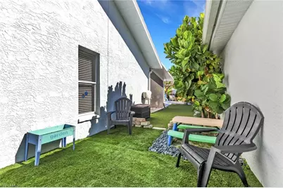 1151 Jardin Dr, Naples, FL 34104 - Photo 35