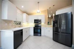 3765 Fieldstone Blvd, Naples, FL 34109 - Photo 15