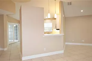 3765 Fieldstone Blvd, Naples, FL 34109 - Photo 9