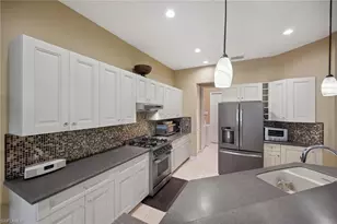 10748 Fieldfair Dr, Naples, FL 34119 - Photo 11