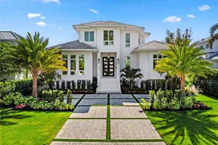 544 13th Ave S, Naples, FL 34102 - Photo 1