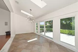2252 Royal Ln, Naples, FL 34112 - Photo 23