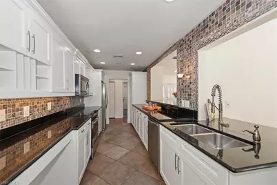 2252 Royal Ln, Naples, FL 34112 - Photo 19