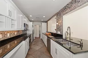 2252 Royal Ln, Naples, FL 34112 - Photo 19