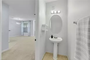 1370 Mariposa Cir, Naples, FL 34105 - Photo 17