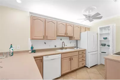 2100 Gulf Shore Blvd N #206, Naples, FL 34102 - Photo 15