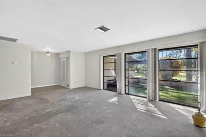 6811 Sandalwood Ln, Naples, FL 34109 - Photo 9