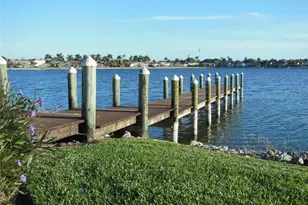 7772 Emerald Cir, Naples, FL 34109 - Photo 35