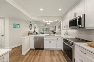 7772 Emerald Cir, Naples, FL 34109 - Photo 7