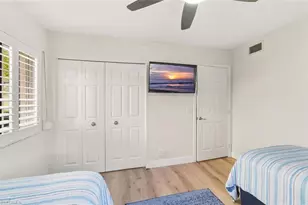 7772 Emerald Cir, Naples, FL 34109 - Photo 23