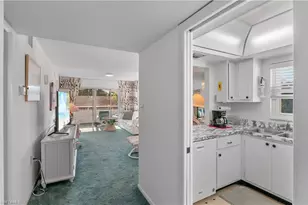 5 High Point Cir W, Naples, FL 34103 - Photo 5