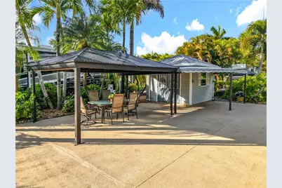 10141 Shadowood Ct, Fort Myers, FL 33905 - Photo 9