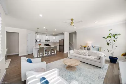 6825 Greenbriar Ct, Naples, FL 34114 - Photo 7