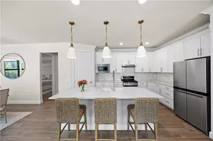 6825 Greenbriar Ct, Naples, FL 34114 - Photo 9