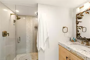 250 Park Shore Dr E, Naples, FL 34103 - Photo 19
