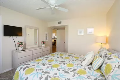 287 Quail Forest Blvd #117, Naples, FL 34105 - Photo 11