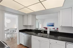 10475 Gulf Shore Dr, Naples, FL 34108 - Photo 17