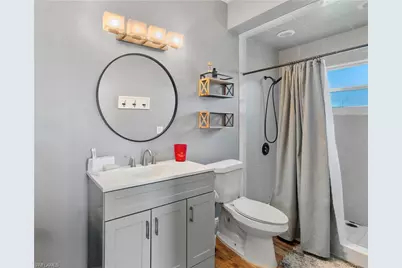 3300 Valencia Dr, Naples, FL 34120 - Photo 15