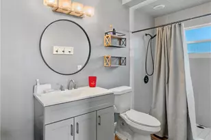3300 Valencia Dr, Naples, FL 34120 - Photo 15