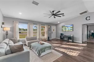 3300 Valencia Dr, Naples, FL 34120 - Photo 7