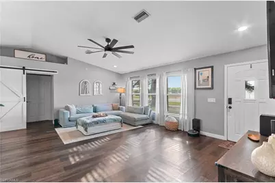 3300 Valencia Dr, Naples, FL 34120 - Photo 5