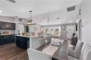 3300 Valencia Dr, Naples, FL 34120 - Photo 9