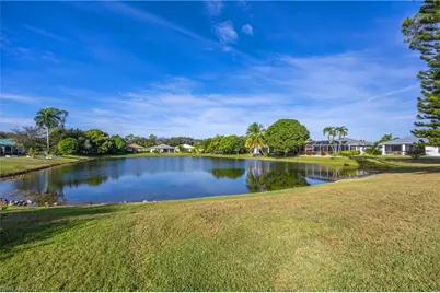 223 Stanhope Cir, Naples, FL 34104 - Photo 21