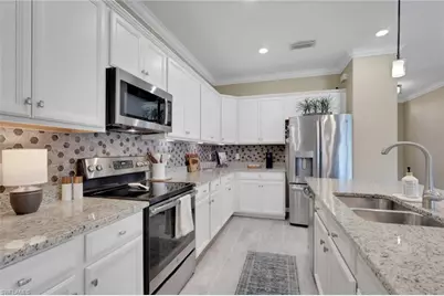 12952 Broomfield Ln, Fort Myers, FL 33913 - Photo 11