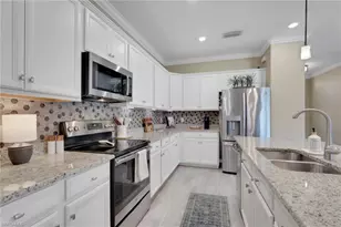 12952 Broomfield Ln, Fort Myers, FL 33913 - Photo 11