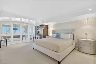 5601 Turtle Bay Dr, Naples, FL 34108 - Photo 11