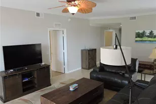 3385 Grand Cypress Dr, Naples, FL 34119 - Photo 5