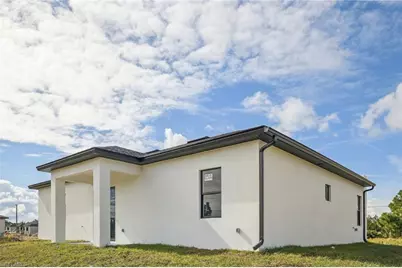 379 Pennfield Ave, Lehigh Acres, FL 33974 - Photo 23