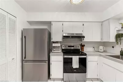 1030 13th St SW, Naples, FL 34117 - Photo 15