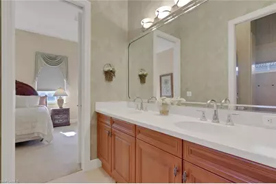 904 Glen Lake Cir, Naples, FL 34119 - Photo 17