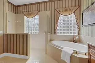 904 Glen Lake Cir, Naples, FL 34119 - Photo 15