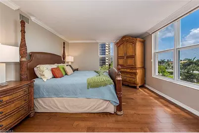 10701 Gulf Shore Dr #502, Naples, FL 34108 - Photo 5