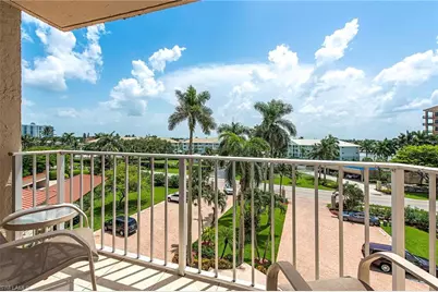 10701 Gulf Shore Dr #502, Naples, FL 34108 - Photo 11