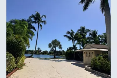 4677 Southern Breeze Dr, Naples, FL 34114 - Photo 3