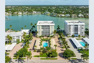 2750 Gulf Shore Blvd N #204, Naples, FL 34103 - Photo 3