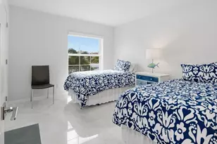 2750 Gulf Shore Blvd N, Naples, FL 34103 - Photo 29